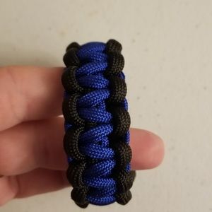 Blue lives matter bracelet customize w/ Handcuffs